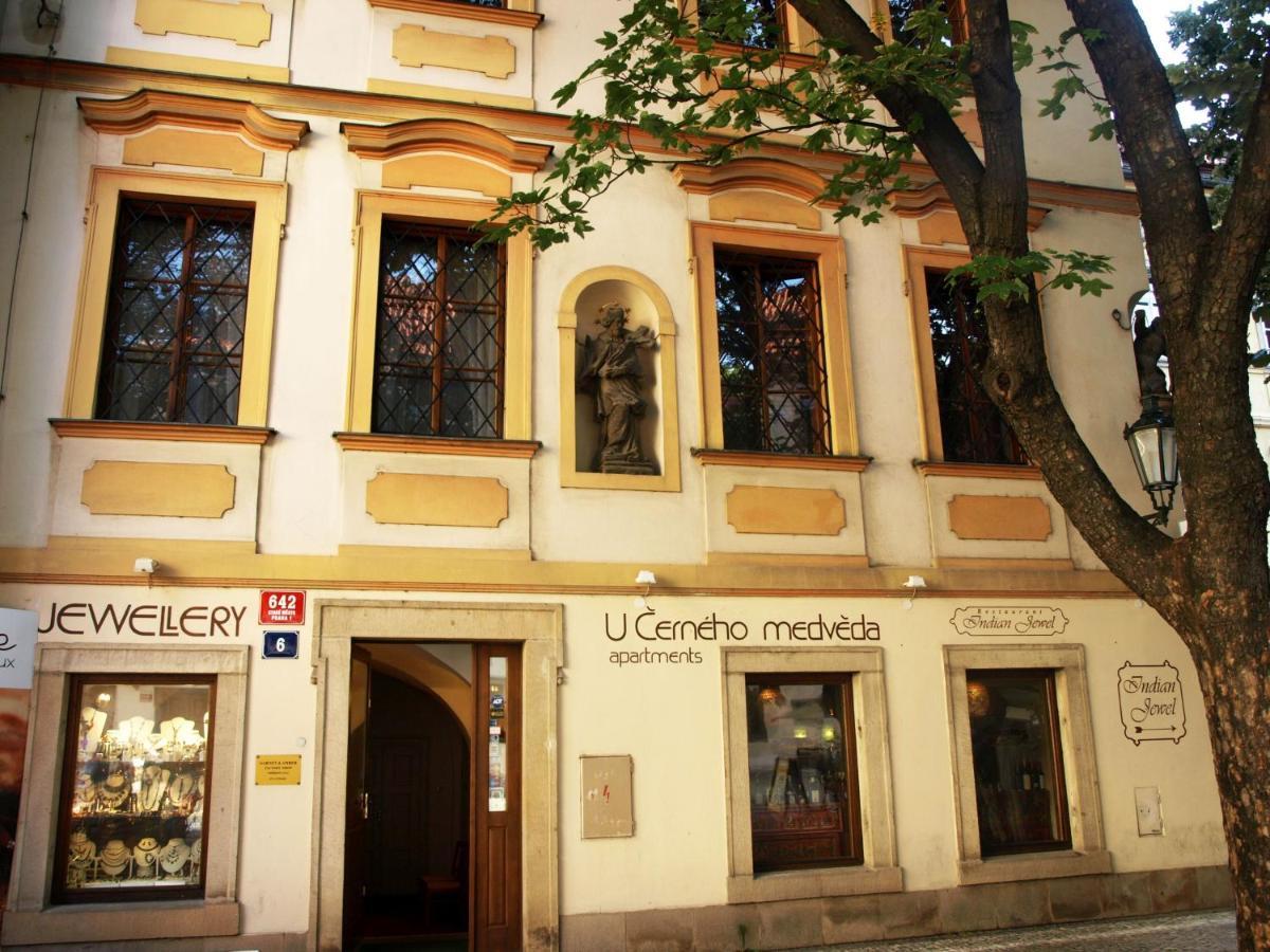 U Cerneho Medveda- At The Black Bear Appartement Praag Buitenkant foto