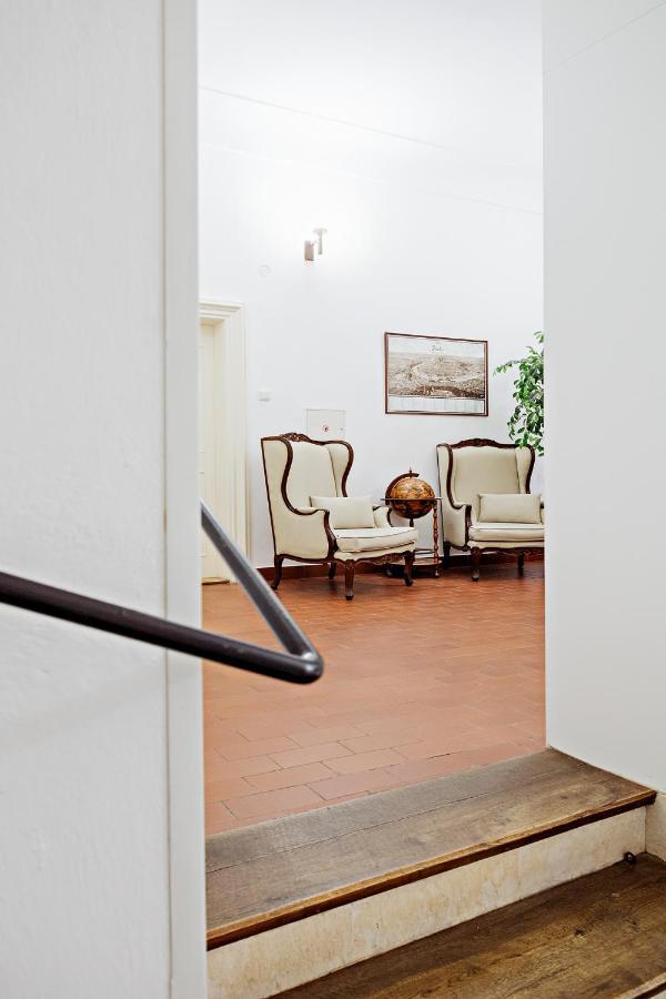 U Cerneho Medveda- At The Black Bear Appartement Praag Buitenkant foto