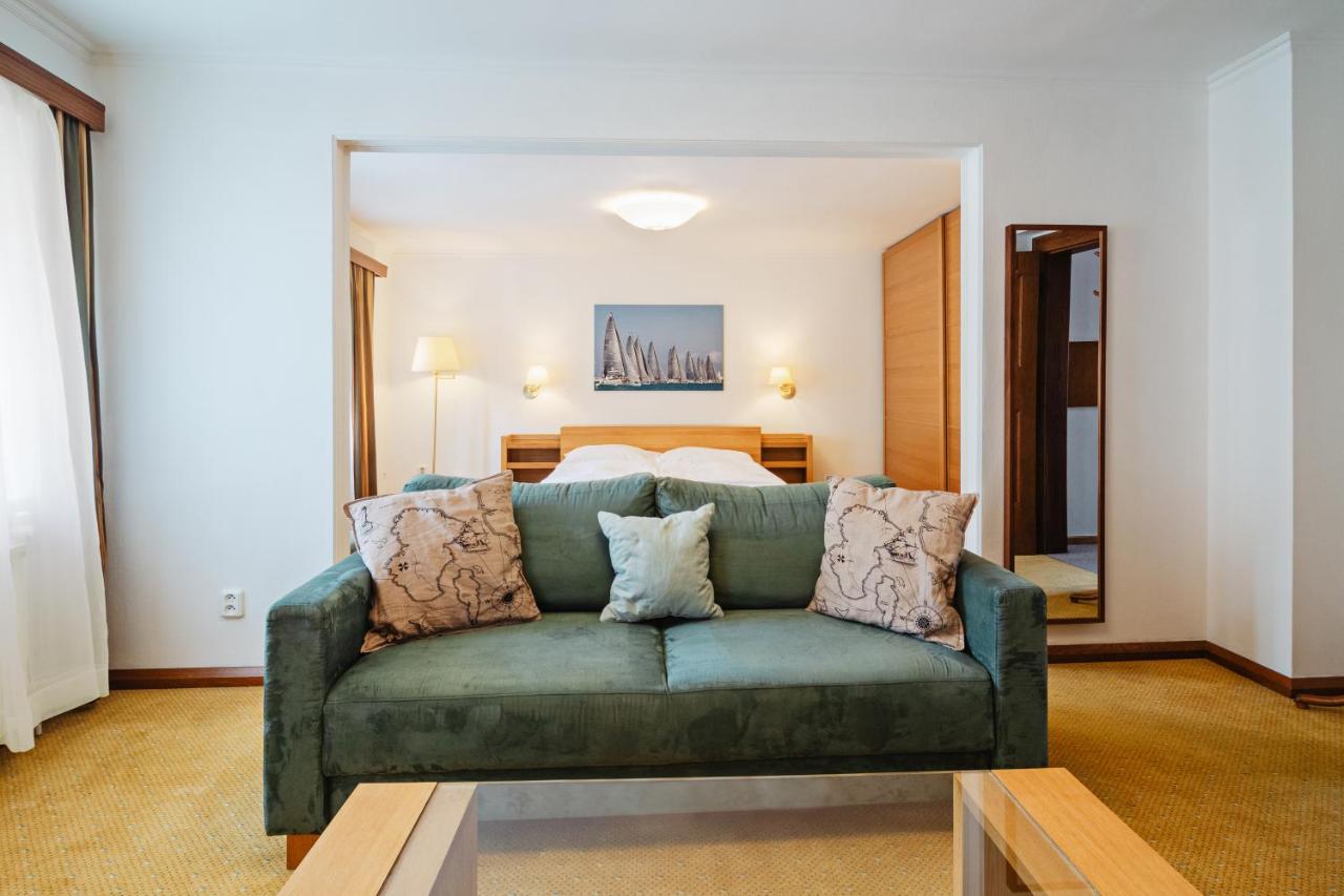 U Cerneho Medveda- At The Black Bear Appartement Praag Buitenkant foto